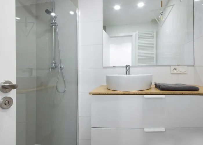 Sereno Refugio En Barrio Residencial Anorga-Lugariz