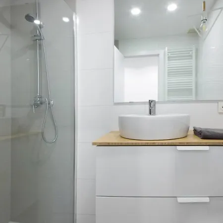 Sereno Refugio En Barrio Residencial Añorga-Lugariz